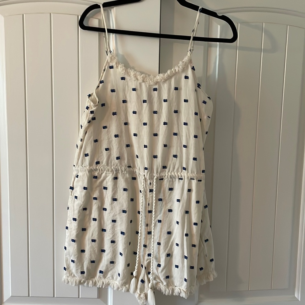 Aerie size M very cute detailed romper